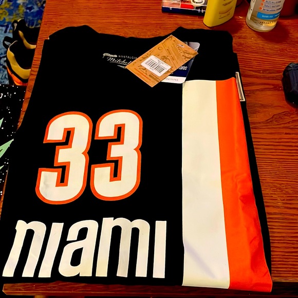 Mitchell & Ness Miami Alonzo Morning Shirt - Picture 1 of 2